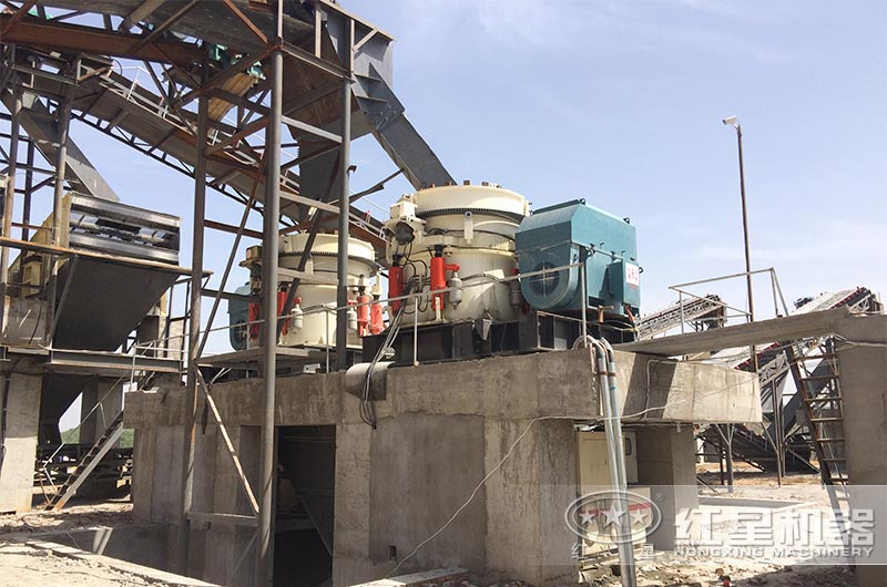 大型砂石料生產線使用圓錐破碎機現場 大型砂石料生產線使用圓錐破碎機現場