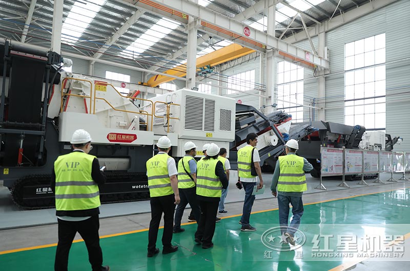 客戶(hù)參觀移動(dòng)破現(xiàn)貨